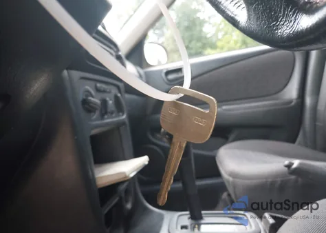 2001 Toyota Corolla S z USA, uszkodzony, nr VIN 2T1BR12EX1C474686